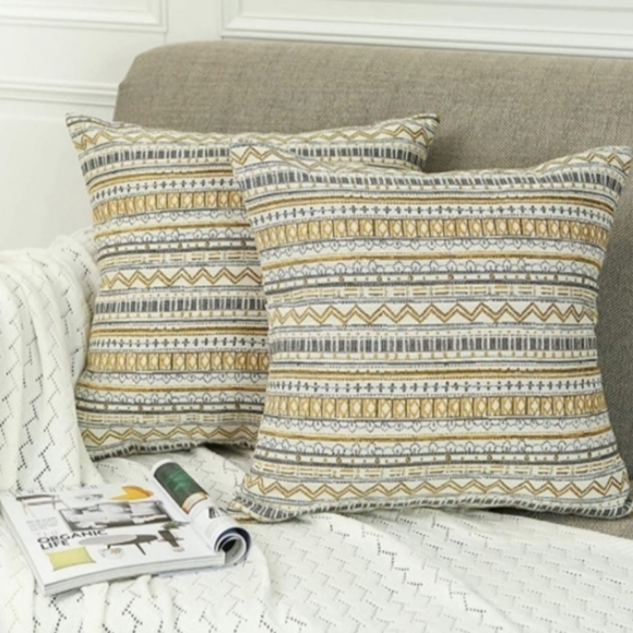 2 Toss Pillow Covers - Picture 4 of 5